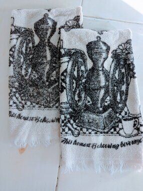 VTG Set of 2 Cannon Hand Towels "Cheering Beverage" Cream Cotton Retro Kitchen